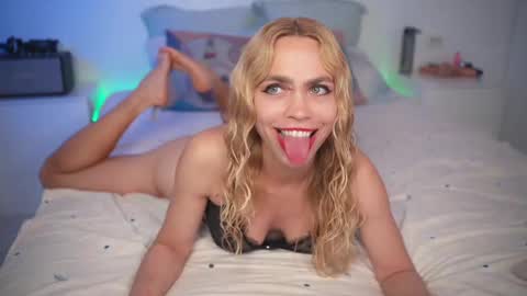 FANSLY  -    online show from February 23, 5:56 pm