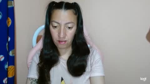 candymilfff online show from April 18, 9:26 pm