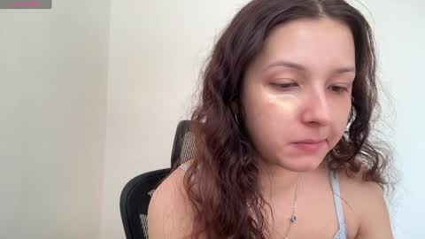 Snapshot of cappuccinokiss chatting on February 7, 10:08 am Emma online show from February 7, 10:08 am