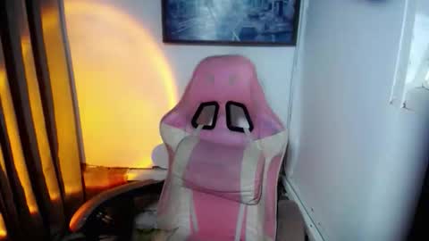 JANE AND BARBIE online show from October 22, 12:59 am