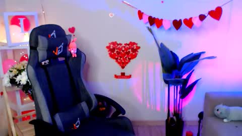 Mary online show from March 26, 9:27 pm