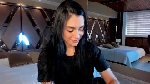 Carina online show from February 13, 1:37 pm