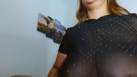 Snapshot of carla_beer chatting on February 5, 11:34 am Carla online show from February 5, 11:34 am
