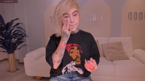 Carla Bunnis online show from February 5, 3:53 am