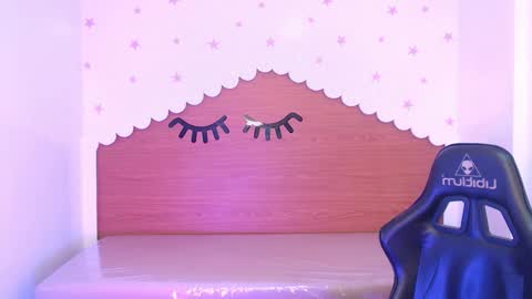 CARLYE   online show from November 6, 3:23 am