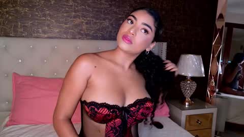 Carly Monroe  online show from November 5, 10:20 am