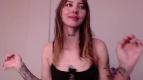 carmennrusso online show from May 4, 9:29 pm