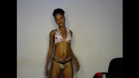 caroline online show from December 19, 4:48 am