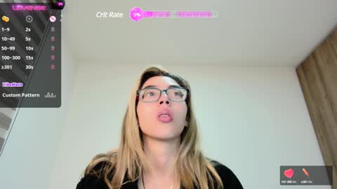 Snapshot of carolblonde chatting on January 28, 11:06 am Char online show from January 28, 11:06 am