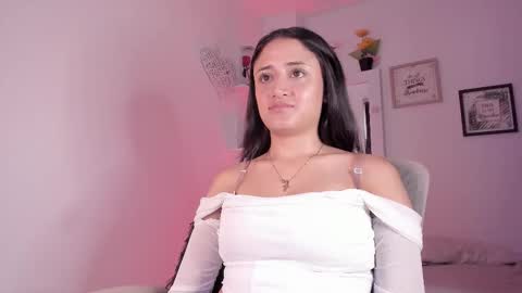 Caroline online show from September 27, 7:10 pm