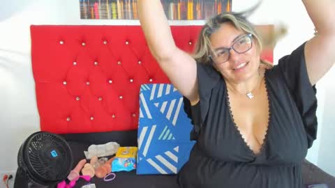 Carolina online show from September 10, 5:13 pm