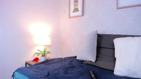  Caroline  online show from November 24, 11:34 am