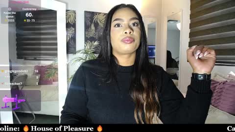 C A R O L I N E online show from March 30, 1:22 pm