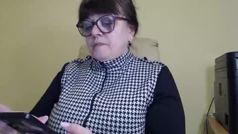 CarolineDream  online show from October 9, 5:33 am