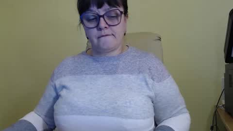 CarolineDream  online show from October 23, 6:30 am