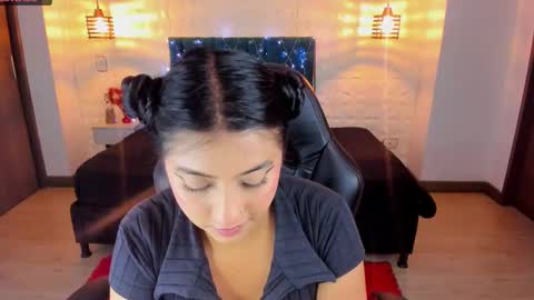 Caroline Scoth online show from February 1, 6:08 pm