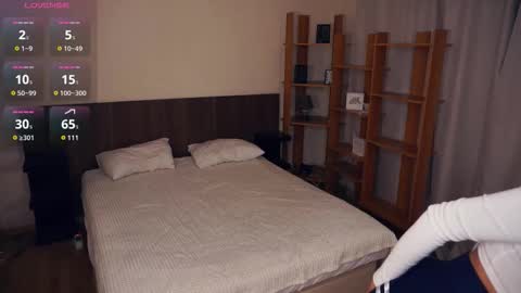 Hello everyone Im Monica Its my first day Were going to have fun together  online show from September 28, 8:25 pm