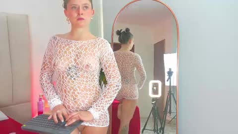 carrie online show from February 5, 1:03 pm