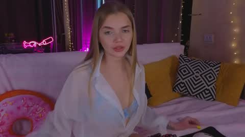 carriebradshawww online show from March 27, 11:27 pm