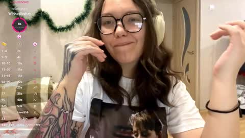 Emilia online show from January 12, 3:23 am