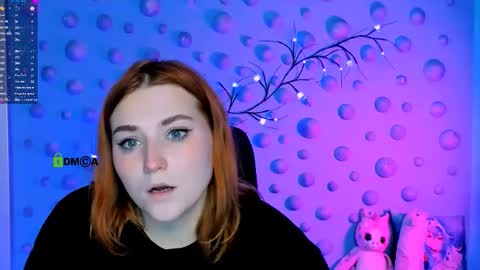 casey_meow_ online show from December 23, 11:03 am