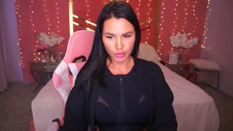 casey_min online show from March 28, 2:27 pm