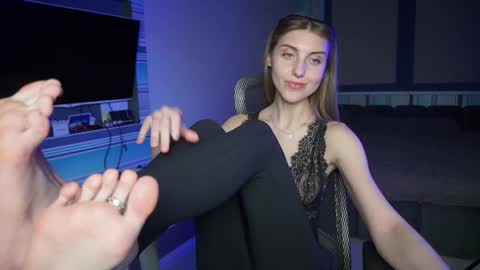 Seductress Cassia  FINDOM AND SADISM  NO NUDE online show from November 18, 5:03 pm