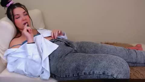 Anna online show from October 22, 2:16 am