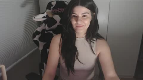 cassiealvarez online show from May 26, 5:07 am