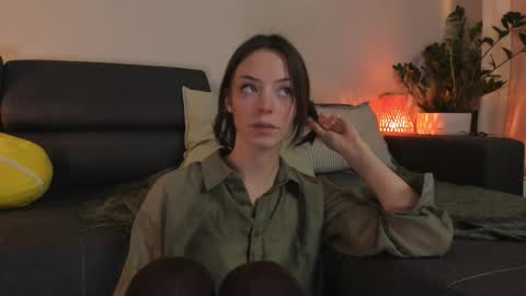  cassandra  online show from September 29, 6:13 pm