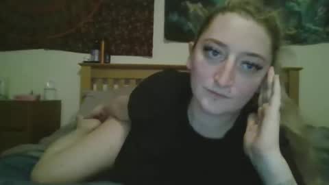 Snapshot of cassybby1 chatting on October 20, 1:41 am Cassy newbiee online show from October 20, 1:41 am