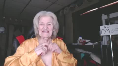 Snapshot of cat9paw chatting on February 6, 4:14 pm cat online show from February 6, 4:14 pm