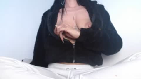 Snapshot of cata_sexy2410 chatting on March 4, 4:49 am cata_sexy2410 online show from March 4, 4:49 am