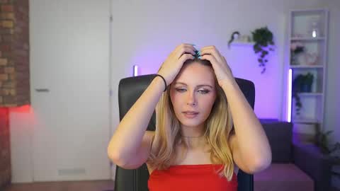 catecrago  online show from February 20, 9:11 am