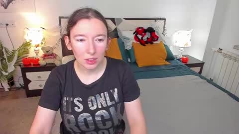 Catrin online show from October 31, 6:15 am