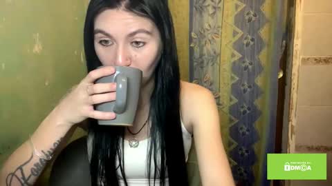 Lola online show from December 1, 9:17 pm