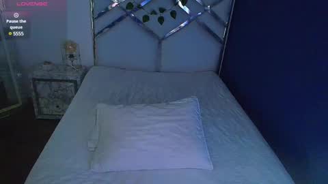 CATALEYA  online show from January 17, 3:12 am