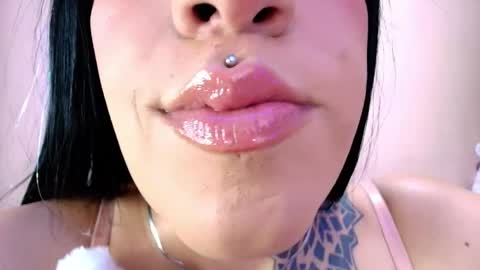 Cattleya online show from April 2, 4:32 am