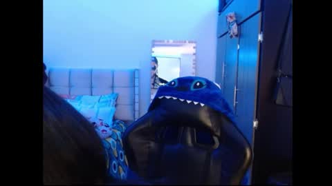 Caylinn online show from October 28, 5:57 am