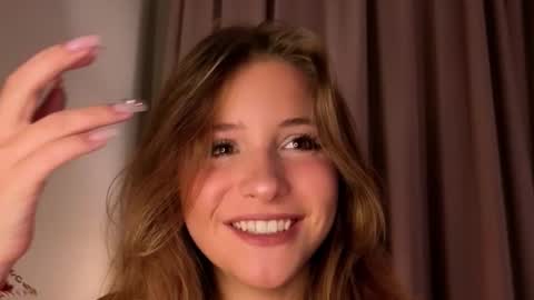 Lina  online show from November 24, 7:38 pm