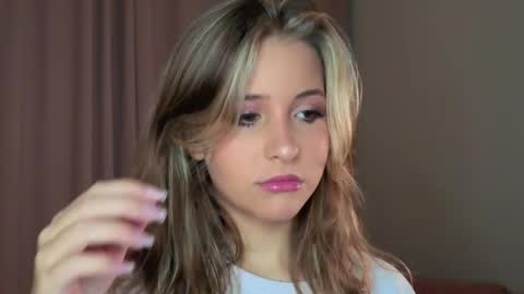 Lina  online show from April 9, 7:19 pm