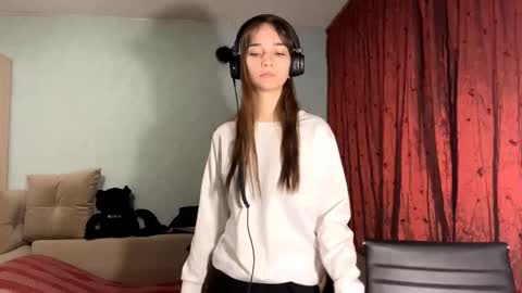 Lily online show from December 4, 12:51 pm