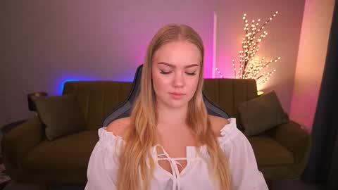 celestenoirr online show from October 14, 6:27 am