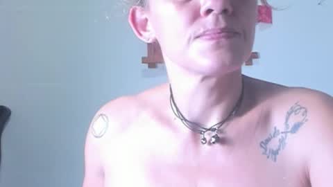 Snapshot of celestepink_jl chatting on September 14, 1:20 pm celestepink_jl online show from September 14, 1:20 pm