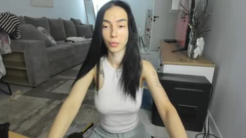 Celine Roxelle online show from May 22, 1:31 pm