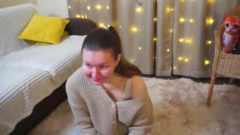 Nina online show from February 15, 8:02 am