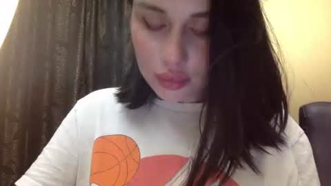 Eva online show from April 6, 8:21 pm