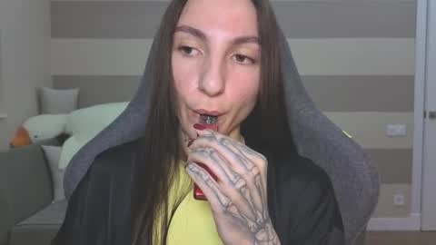 Kate online show from March 31, 7:30 am