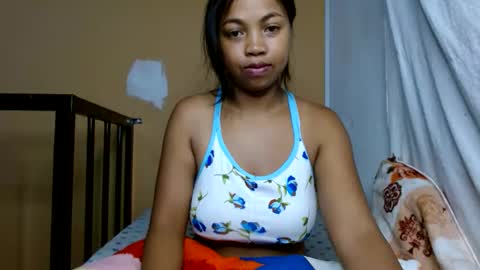 Snapshot of chanyah1 chatting on February 5, 5:53 pm chanyah1 online show from February 5, 5:53 pm
