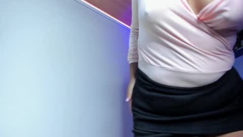 charlhot_ online show from October 22, 3:06 pm